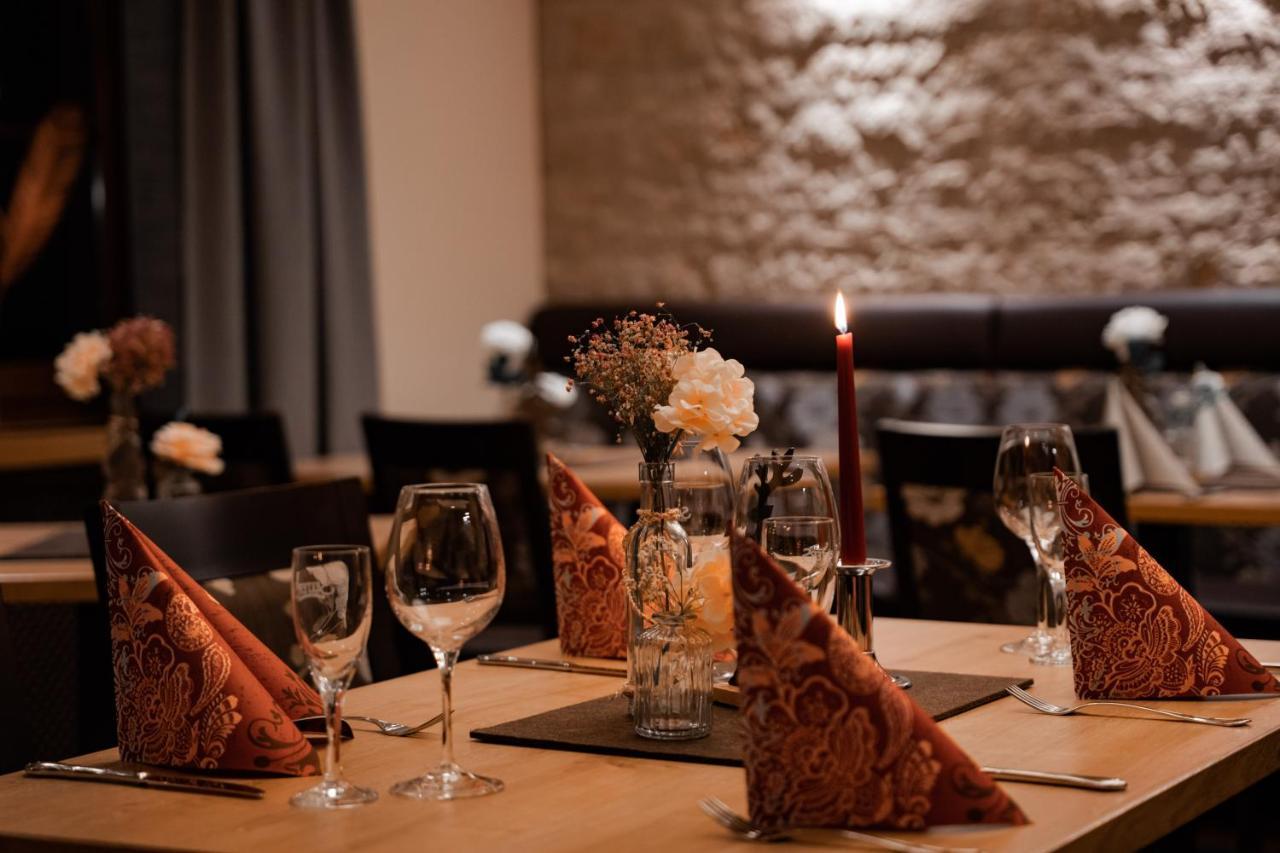 אנסבאך Hotel Gasthof Kaesser מראה חיצוני תמונה