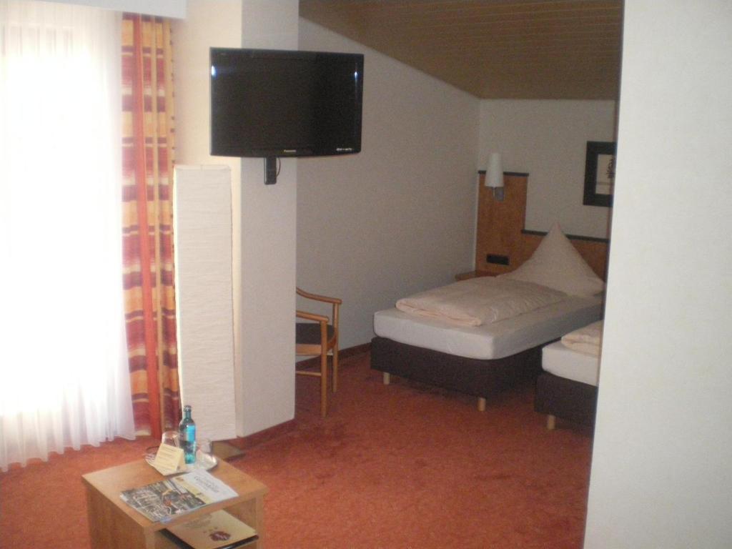 אנסבאך Hotel Gasthof Kaesser חדר תמונה