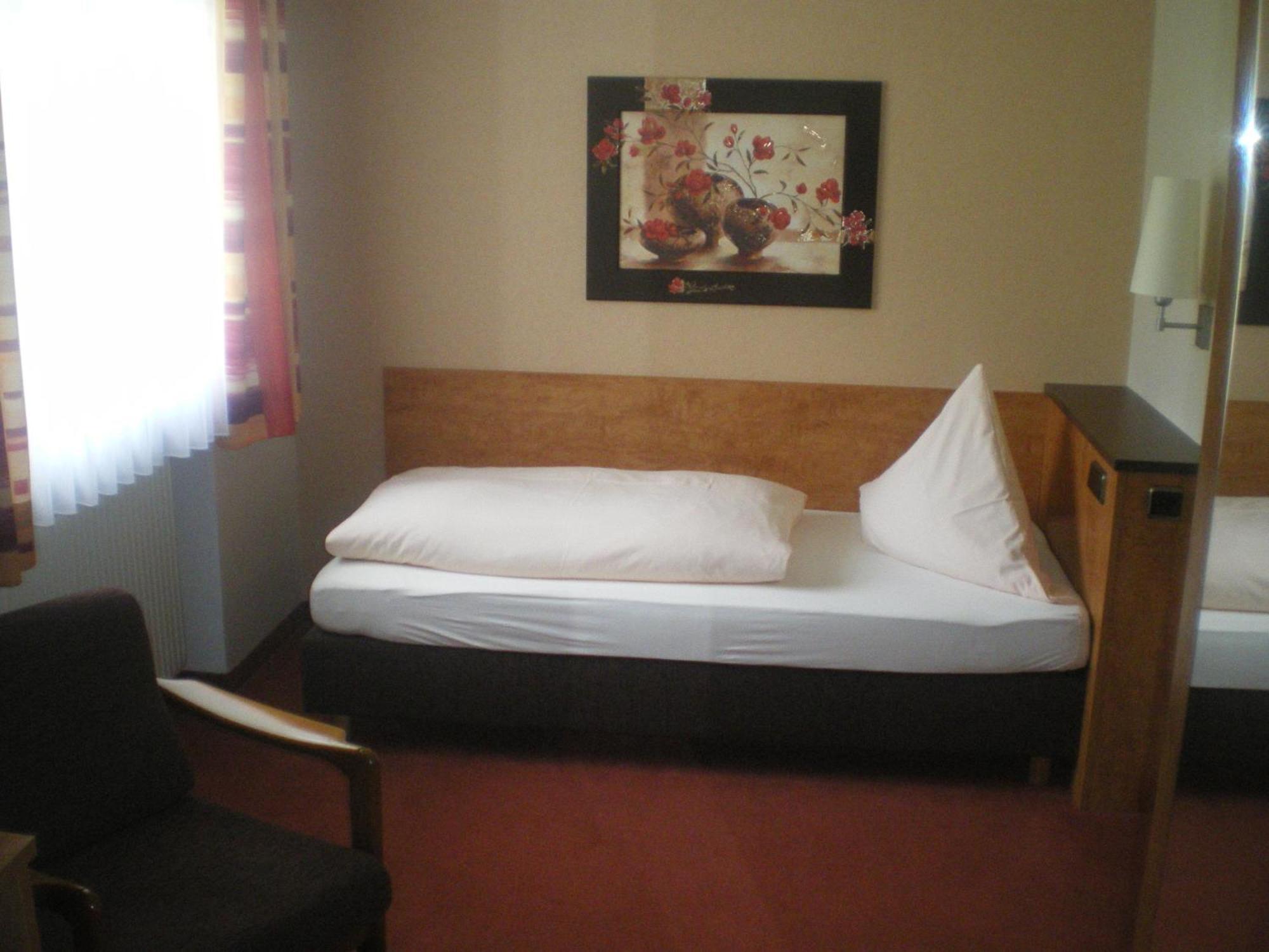 אנסבאך Hotel Gasthof Kaesser מראה חיצוני תמונה